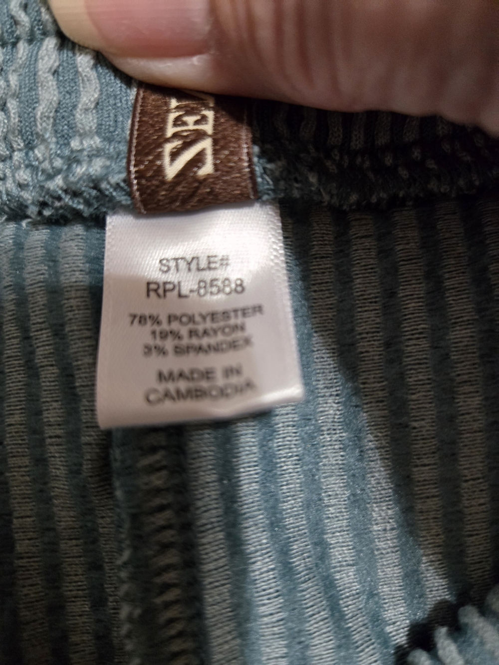 Men's pants subcategory classification